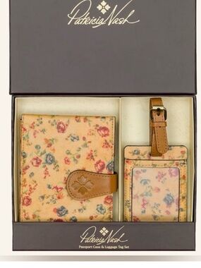 PATRICIA NASH BOXED LUGGAGE TAG SET